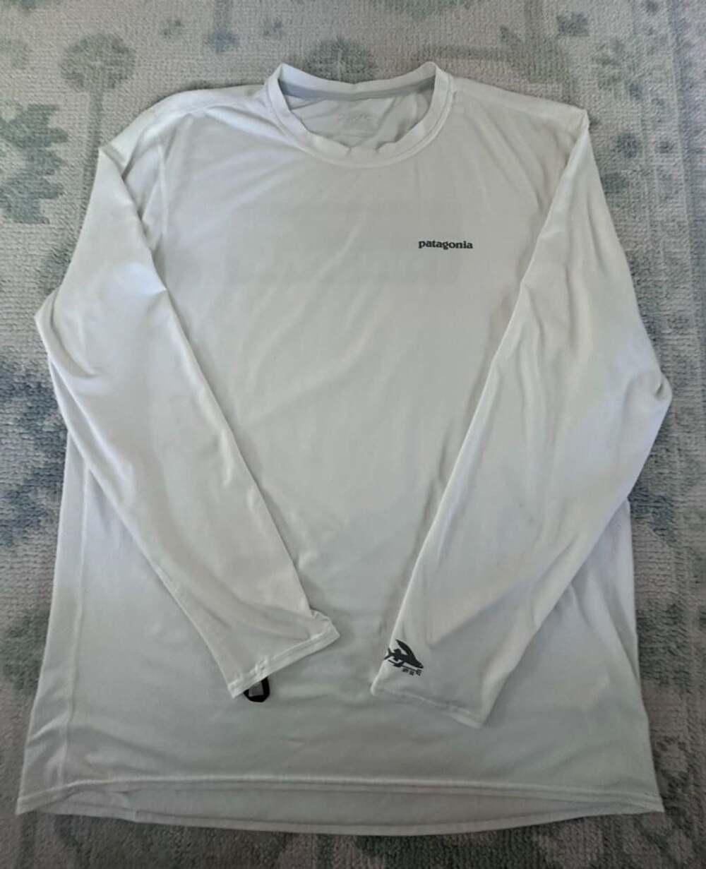 Patagonia Capilene Cool Daily Graphic Long Sleeve Shirt White UPF 50 Mens Size L